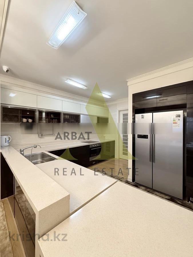 Фото Квартира, 5 комн, 190 м², 1/17 эт.