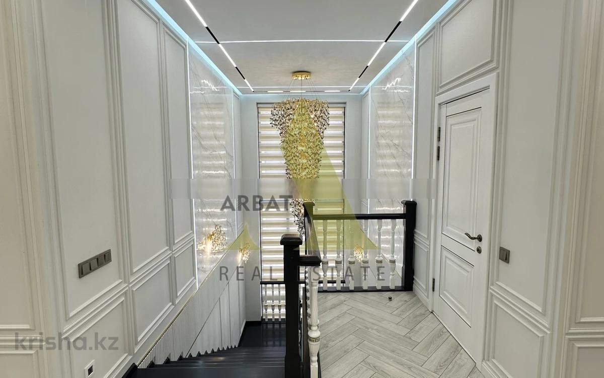 Фото Отдельный дом, 7 комн, 650м²