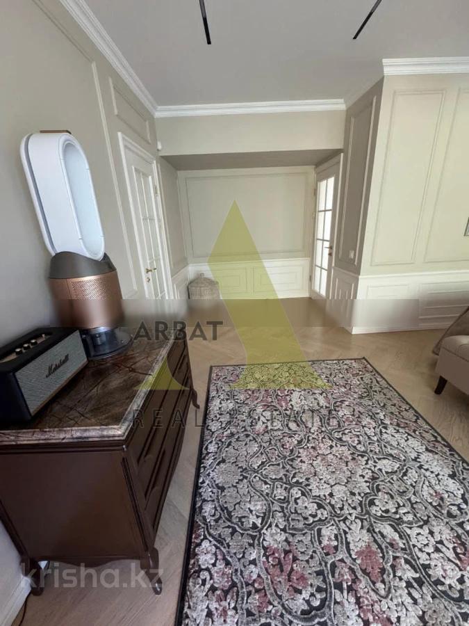 Фото Квартира, 3 комн, 138 м², 4/4 эт., 1978 г.п.