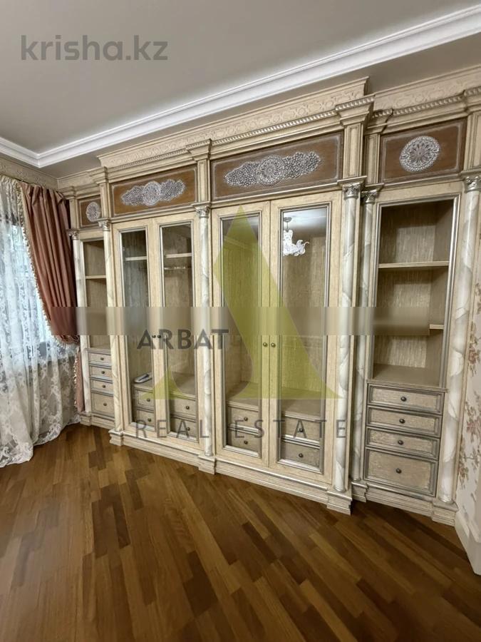 Фото Квартира, 5 комн, 220 м², 1/2 эт., 2006 г.п.