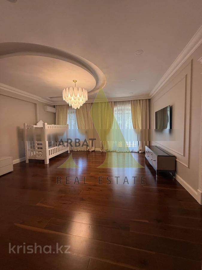 Фото Квартира, 6 комн, 300 м², 6/6 эт.