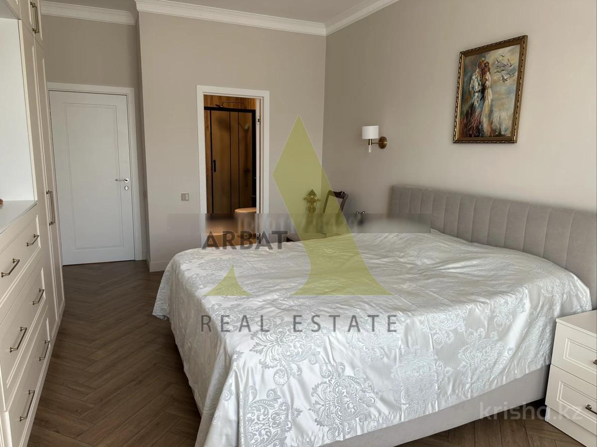 Фото Квартира, 4 комн, 130 м², 5/6 эт., 2014 г.п.