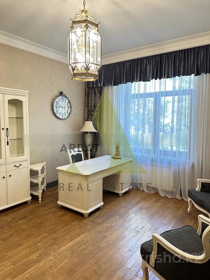 Фото Отдельный дом, 7 комн, 750м²