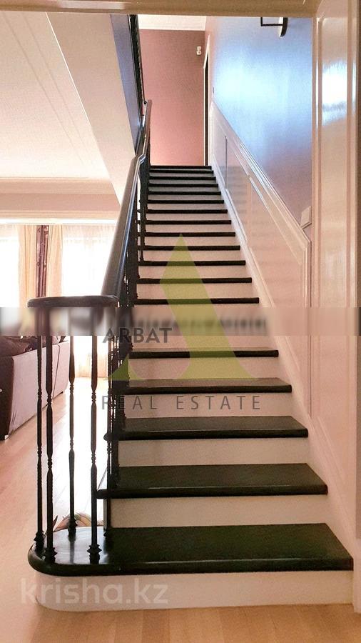 Фото Квартира, 5 комн, 364 м², 3/4 эт., 2011 г.п.