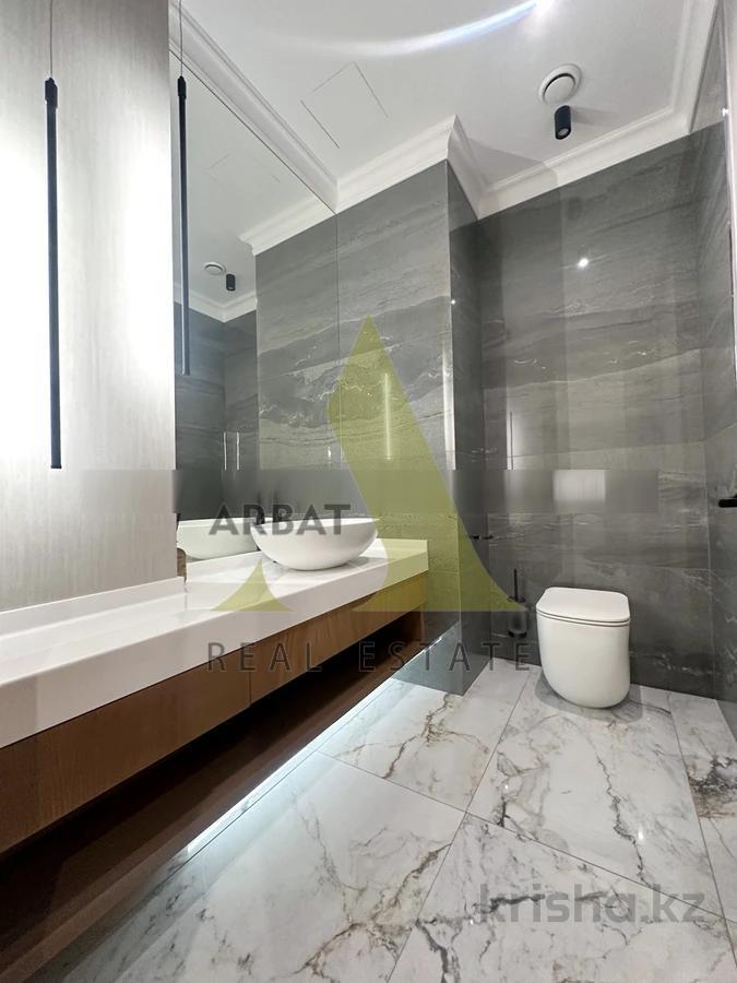 Фото Квартира, 4 комн, 238 м², 2/3 эт., 2018 г.п.