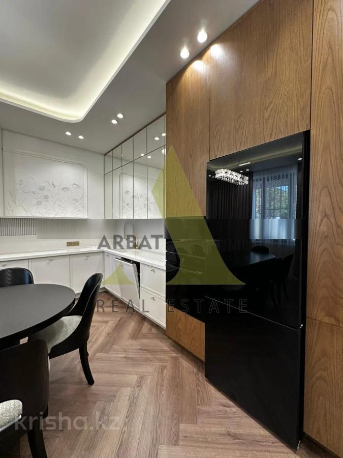 Фото Отдельный дом, 7 комн, 400м²