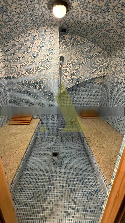 Фото Отдельный дом, 5 комн, 700м²