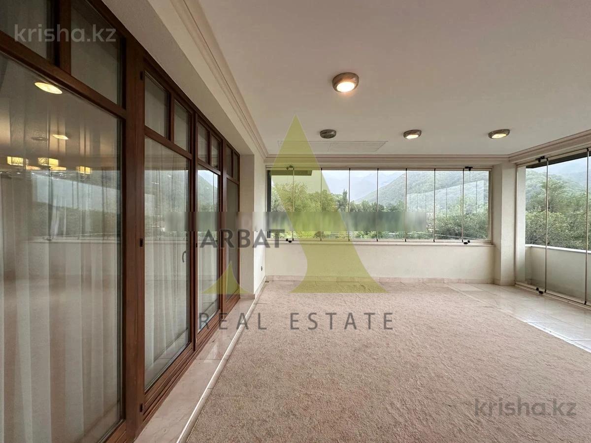 Фото Квартира, 5 комн, 450 м², 3/4 эт., 2009 г.п.