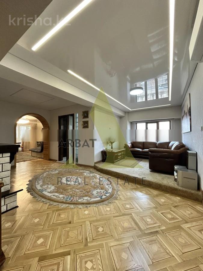 Фото Квартира, 4 комн, 143.2 м², 4/9 эт., 1994 г.п.