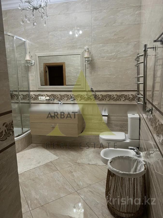 Фото Квартира, 4 комн, 205 м², 8/9 эт., 2004 г.п.