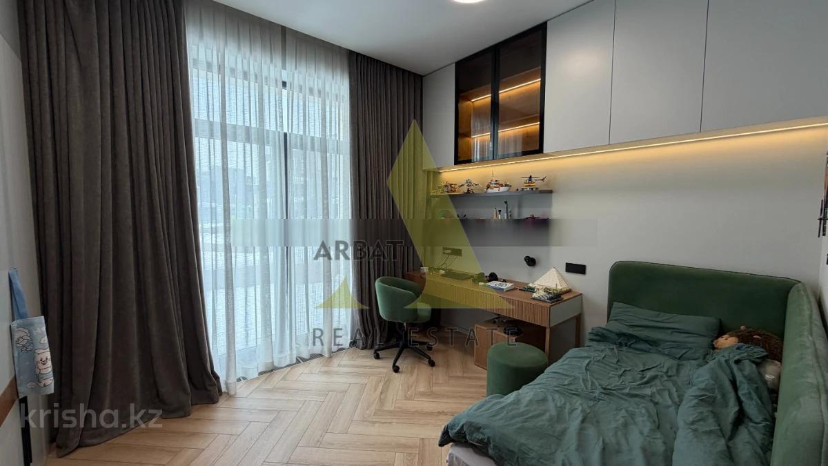 Фото Квартира, 4 комн, 193 м², 1/3 эт., 2022 г.п.