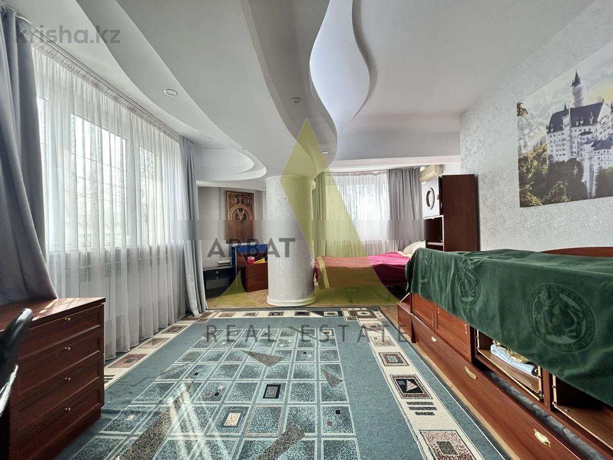 Фото Квартира, 4 комн, 143.2 м², 4/9 эт., 1994 г.п.