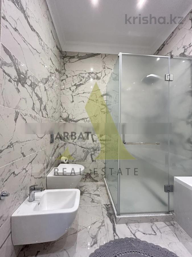Фото Квартира, 7 комн, 440 м², 7/7 эт., 2016 г.п.