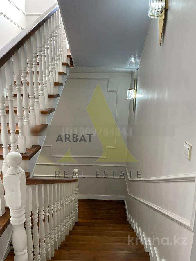 Фото Отдельный дом, 7 комн, 300м²