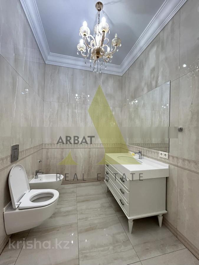 Фото Квартира, 7 комн, 440 м², 7/7 эт., 2016 г.п.