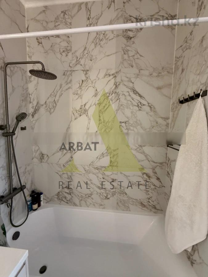 Фото Квартира, 2 комн, 84 м², 3/9 эт.