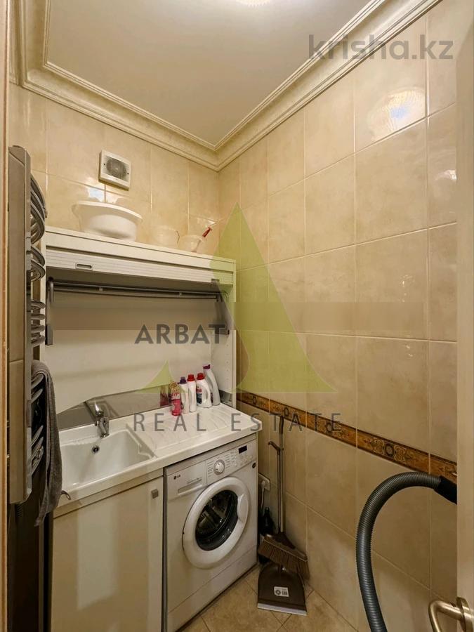 Фото Квартира, 4 комн, 230 м², 3/3 эт., 2009 г.п.