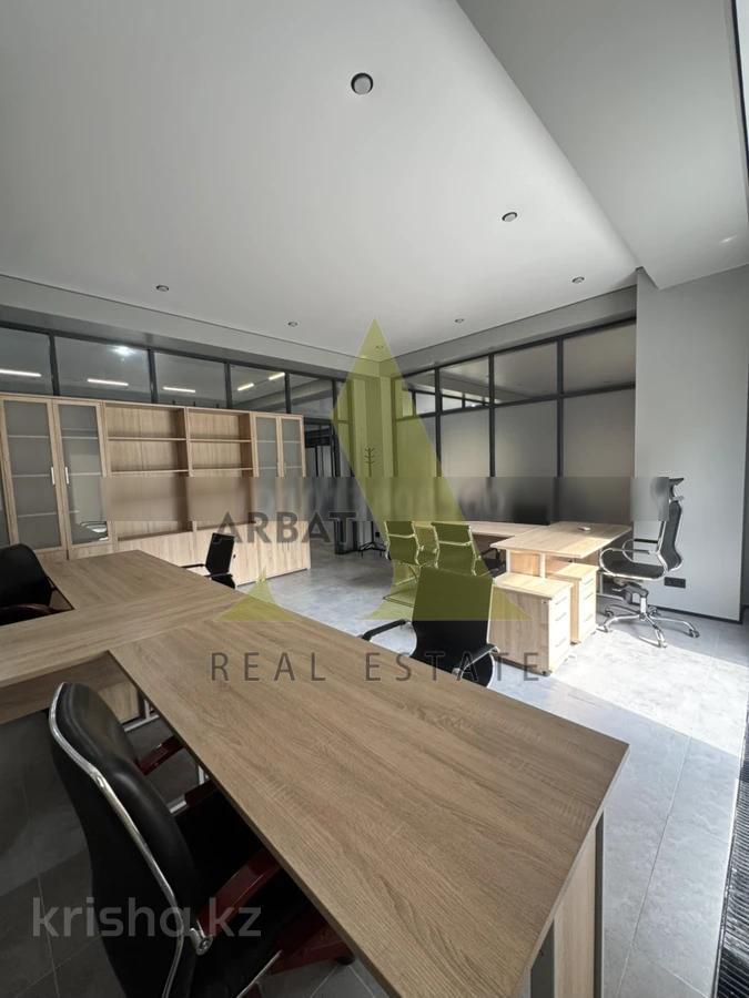 Фото Квартира, 6 комн, 440 м², 1/3 эт., 2022 г.п.