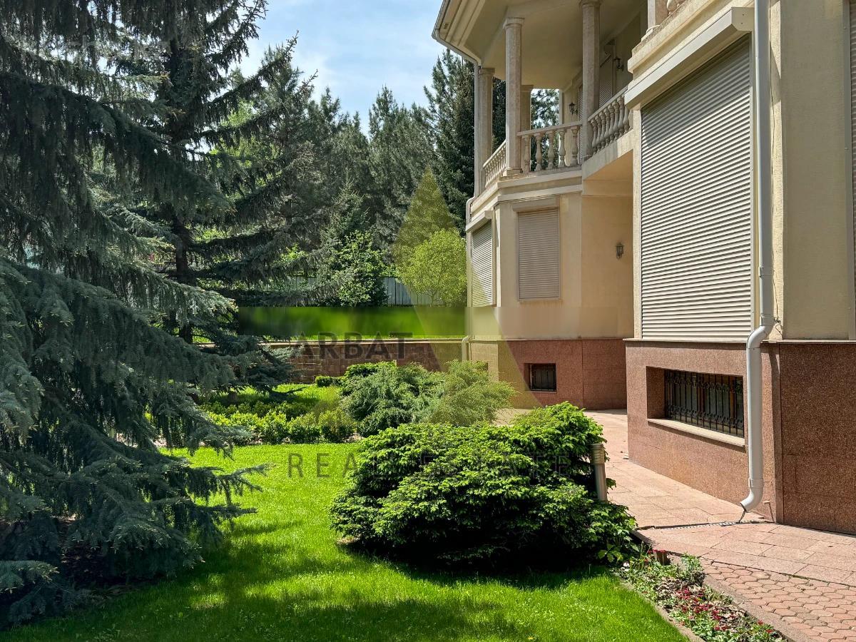 Фото Отдельный дом, 10 комн, 867.3м²