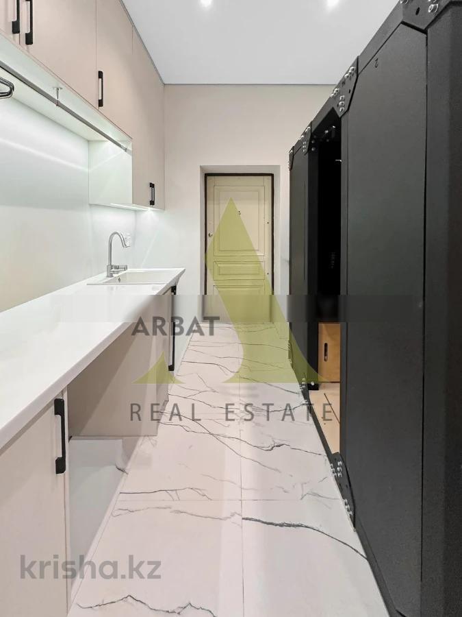 Фото Квартира, 5 комн, 320 м², 9/10 эт., 2017 г.п.