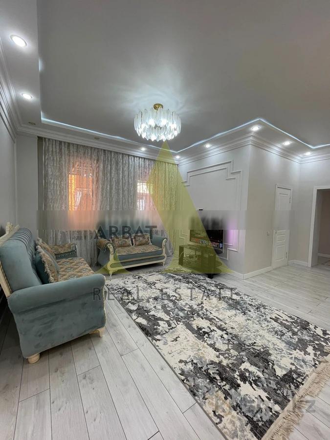 Фото Отдельный дом, 7 комн, 300м²