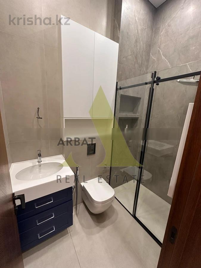Фото Квартира, 3 комн, 100 м², 1/7 эт.