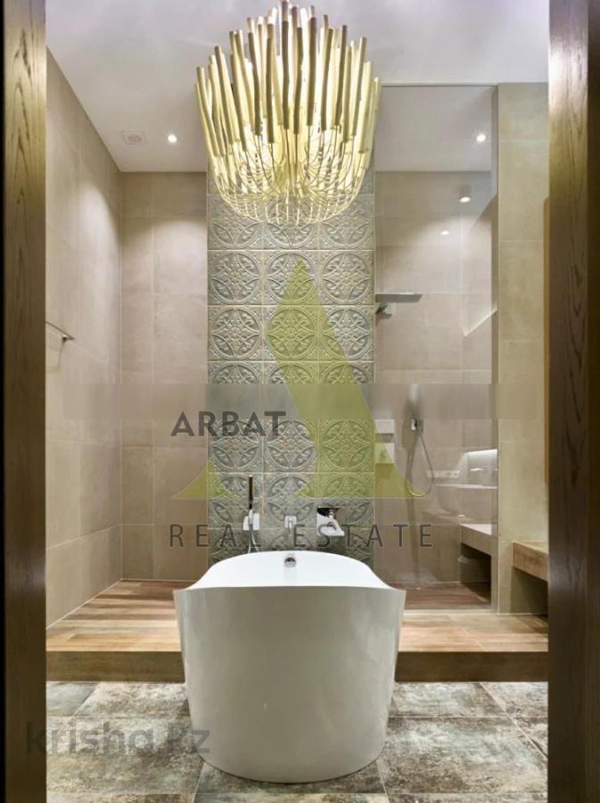Фото Квартира, 4 комн, 302 м², 7/7 эт., 2015 г.п.