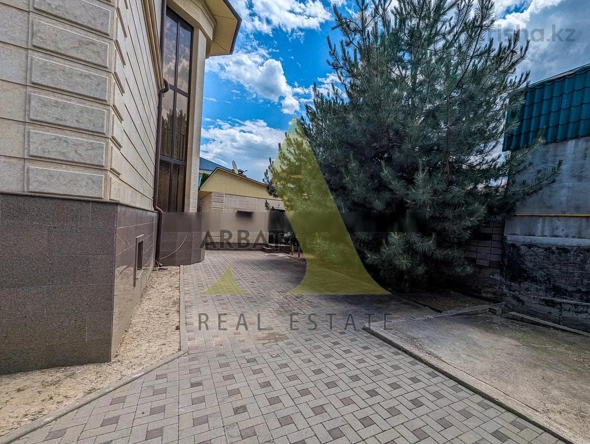 Фото Отдельный дом, 8 комн, 800м²