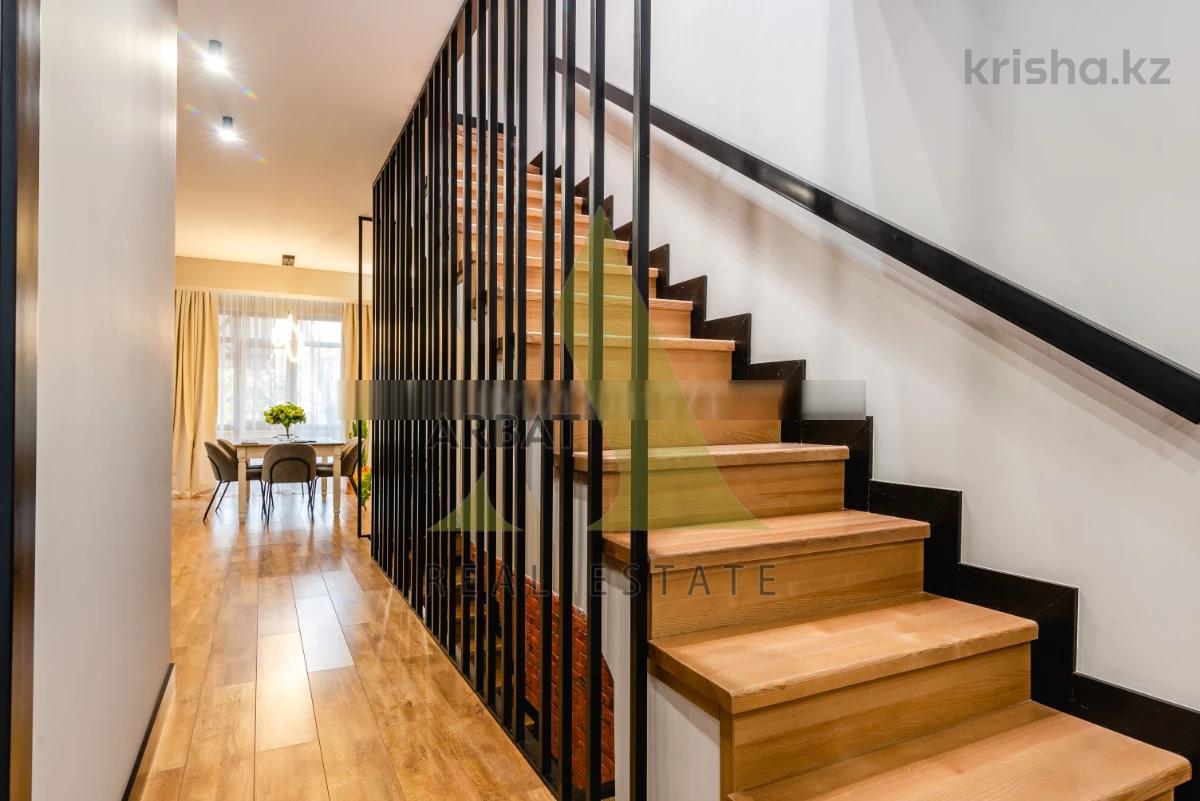 Фото Отдельный дом, 5 комн, 240м²