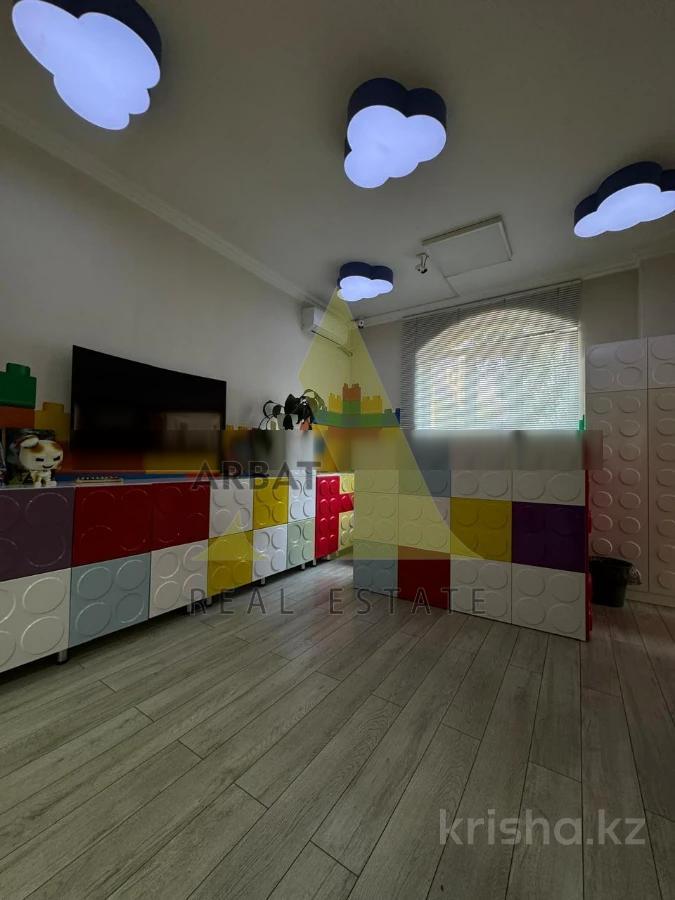 Фото Медцентры и аптеки, 60 м²
