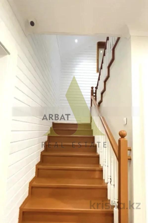 Фото Отдельный дом, 7 комн, 260м²