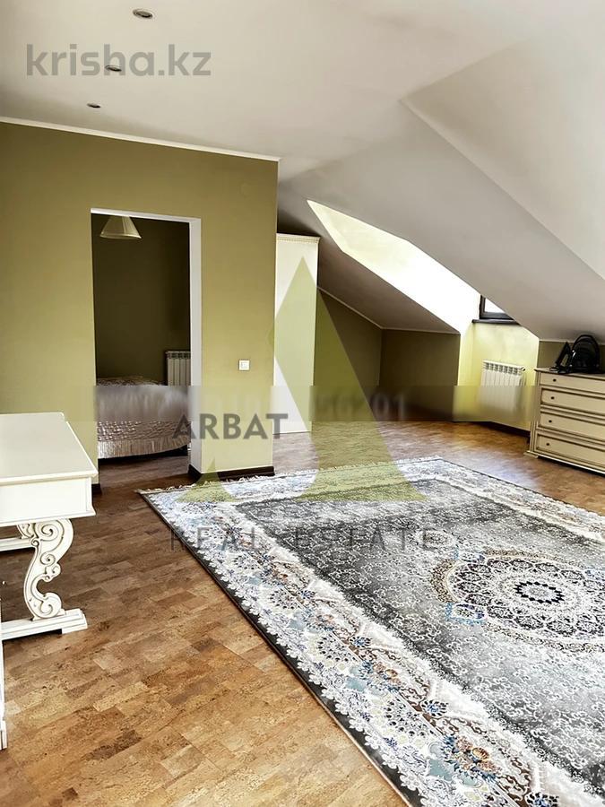 Фото Квартира, 7 комн, 450 м², 3/4 эт.