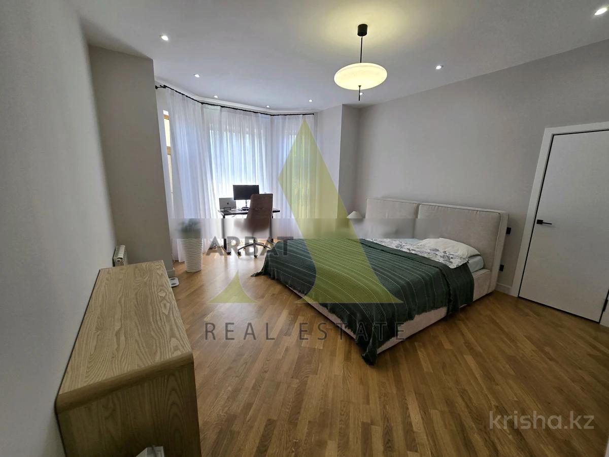 Фото Квартира, 4 комн, 160 м², 3/4 эт., 2006 г.п.