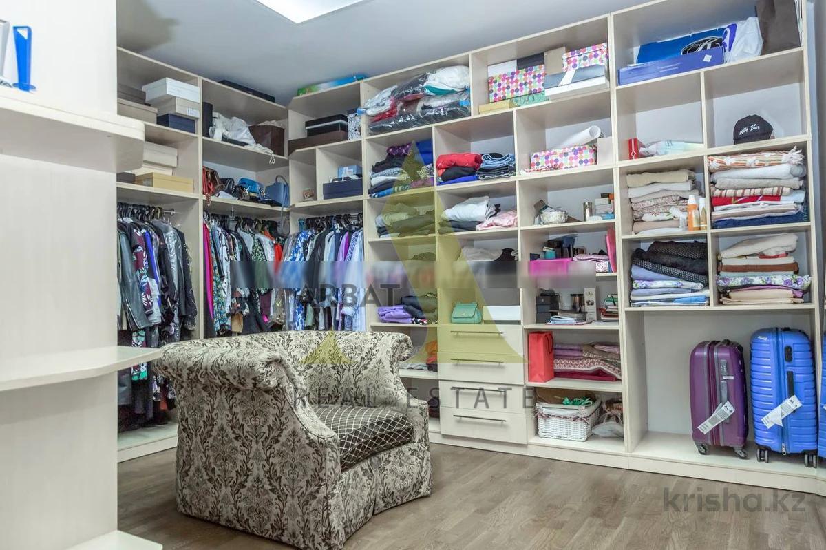 Фото Квартира, 8 комн, 433 м², 3/4 эт., 2011 г.п.