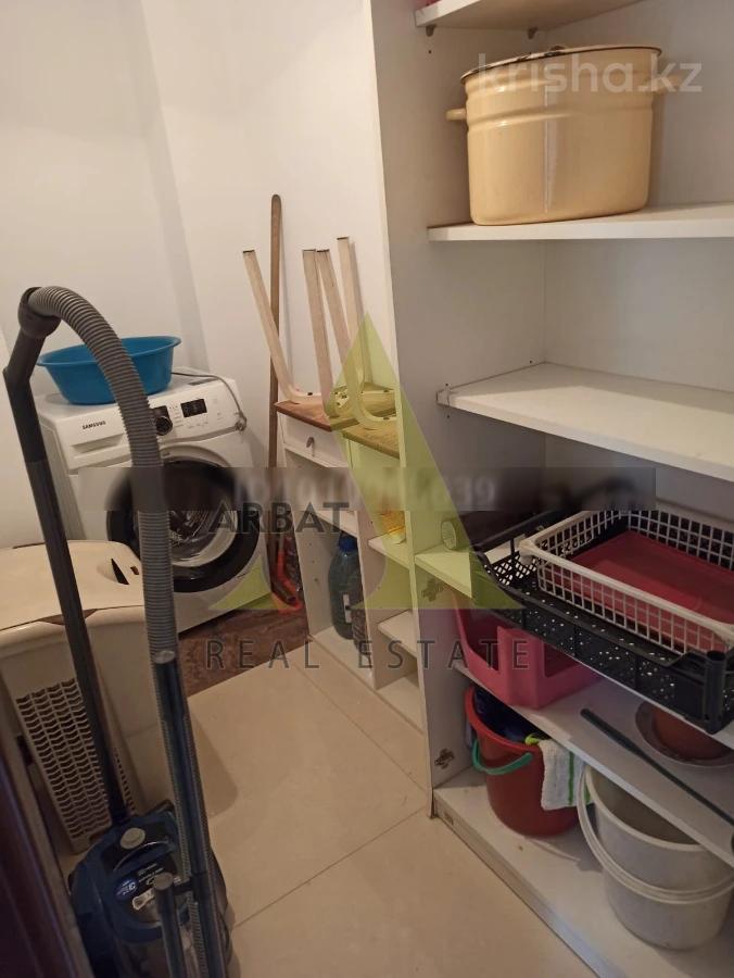 Фото Квартира, 5 комн, 175 м², 2/5 эт., 2005 г.п.