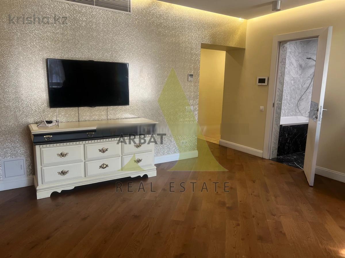 Фото Квартира, 3 комн, 75 м², 1/4 эт.