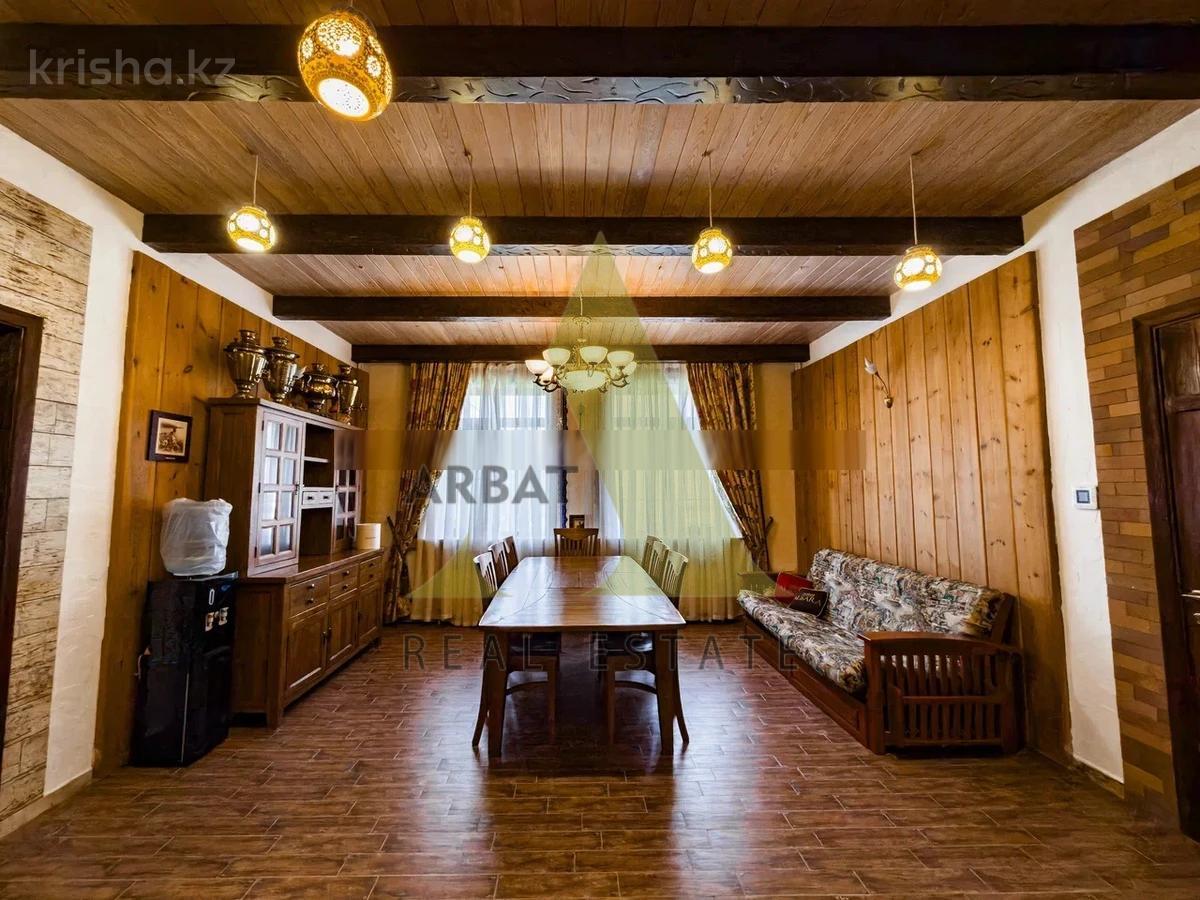Фото Отдельный дом, 7 комн, 300м²
