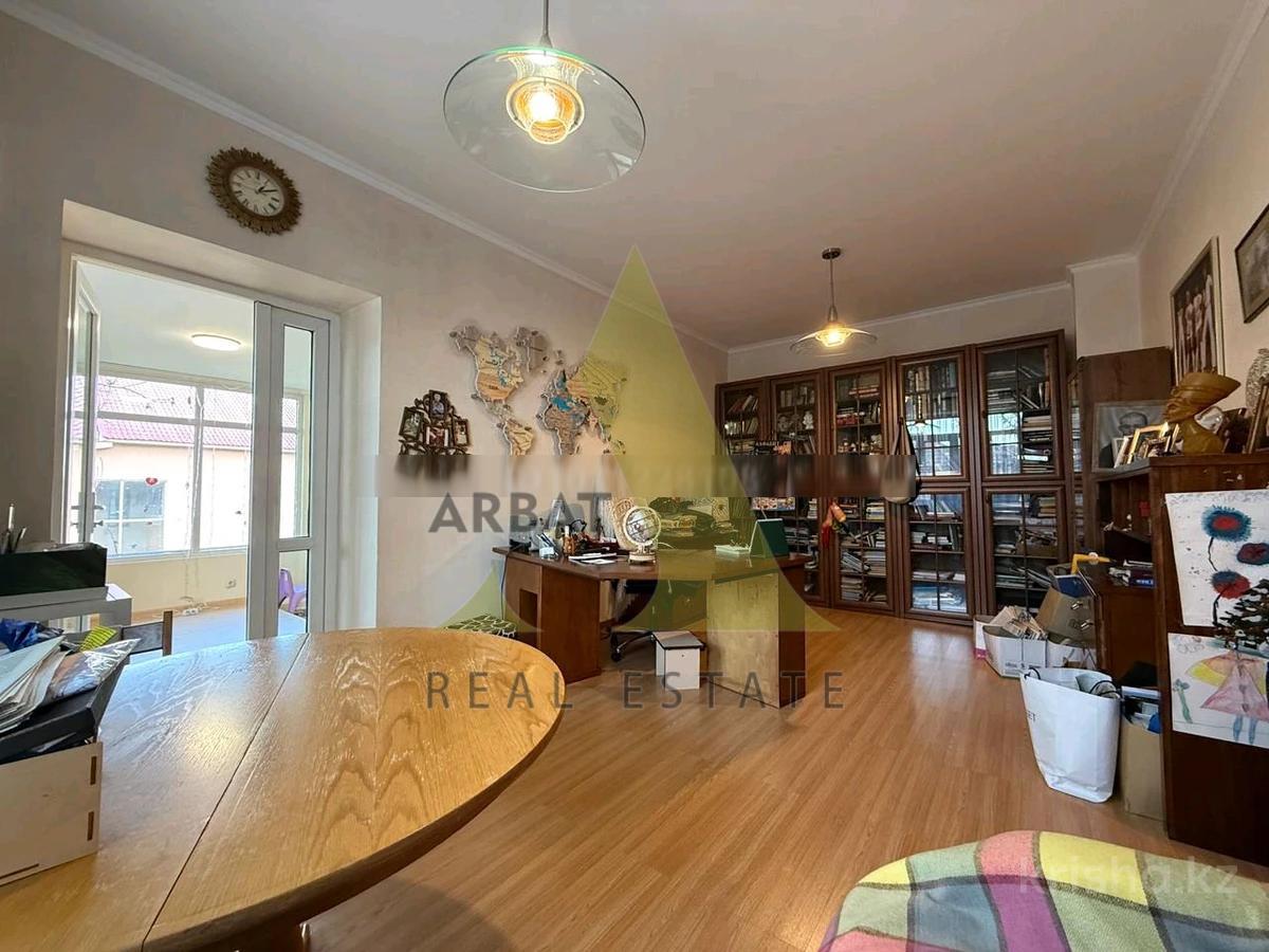 Фото Отдельный дом, 7 комн, 383м²