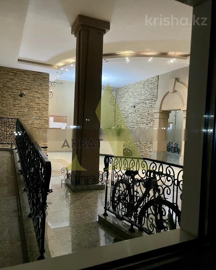 Фото Квартира, 6 комн, 300 м², 6/7 эт.
