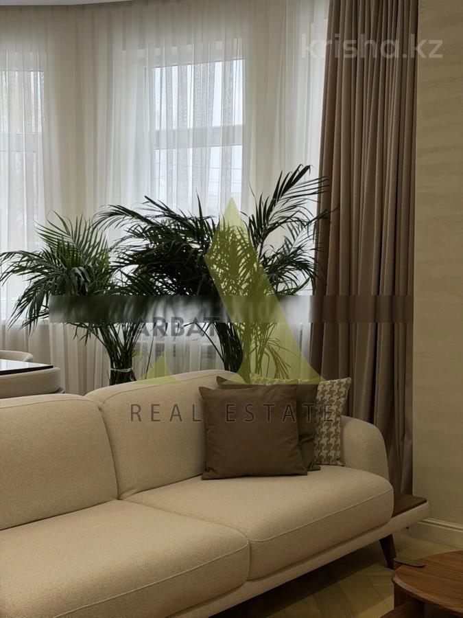 Фото Квартира, 5 комн, 210 м², 2/6 эт., 2013 г.п.