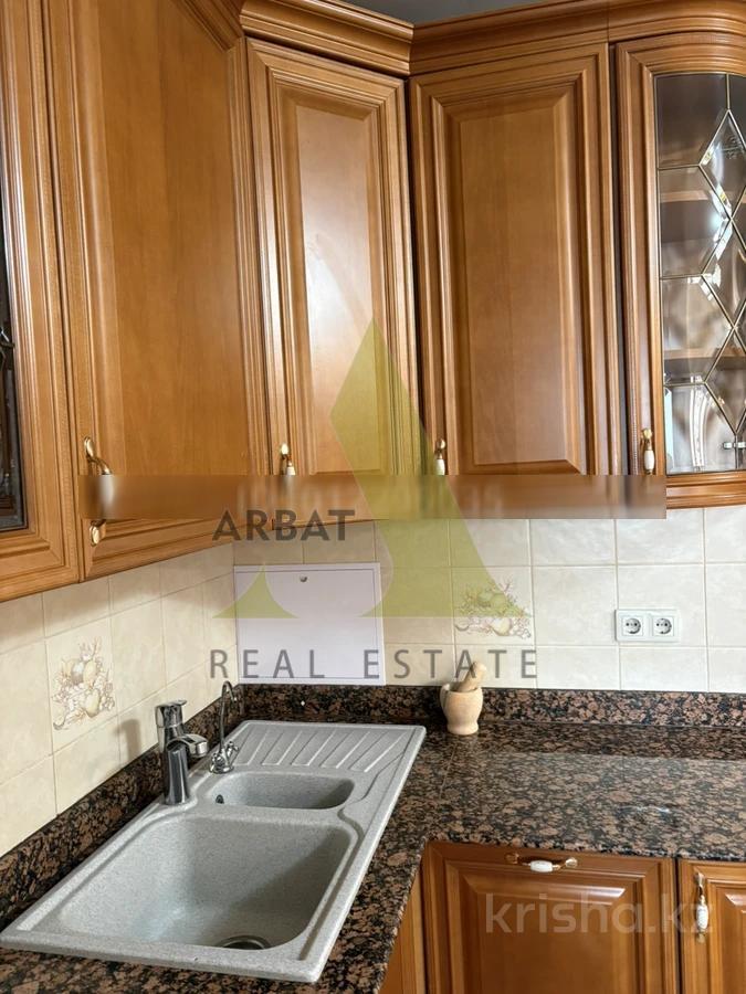 Фото Квартира, 4 комн, 140 м², 7/9 эт.