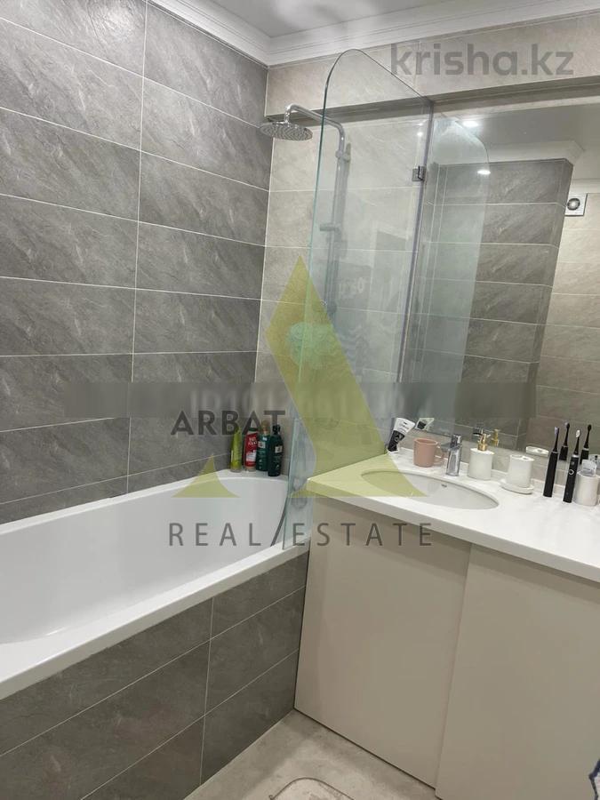 Фото Квартира, 3 комн, 91 м², 8/15 эт., 2015 г.п.