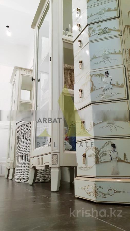 Фото Квартира, 5 комн, 364 м², 3/4 эт., 2011 г.п.