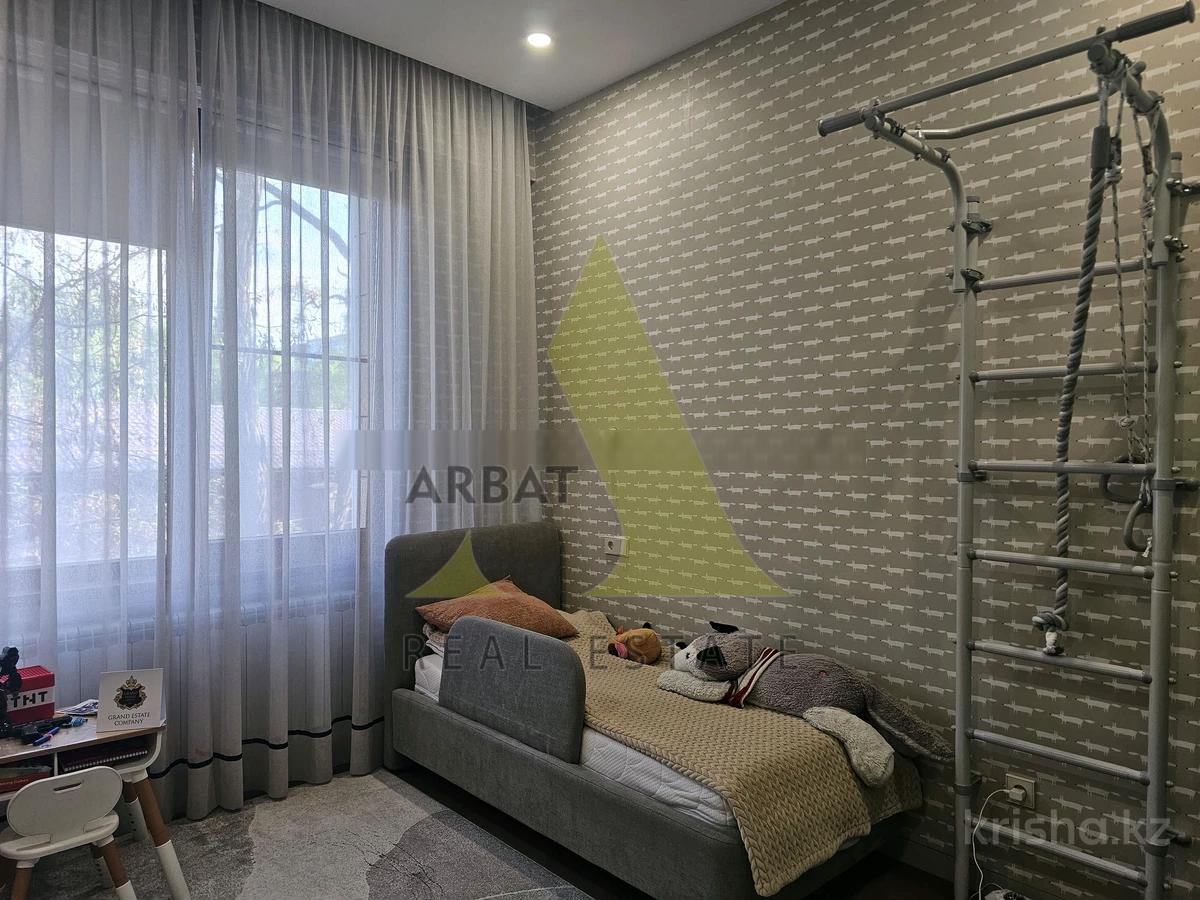 Фото Квартира, 4 комн, 148.3 м², 3/7 эт., 2016 г.п.