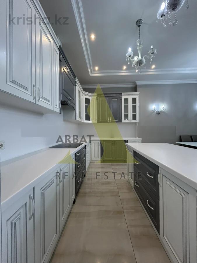 Фото Квартира, 7 комн, 440 м², 7/7 эт., 2016 г.п.