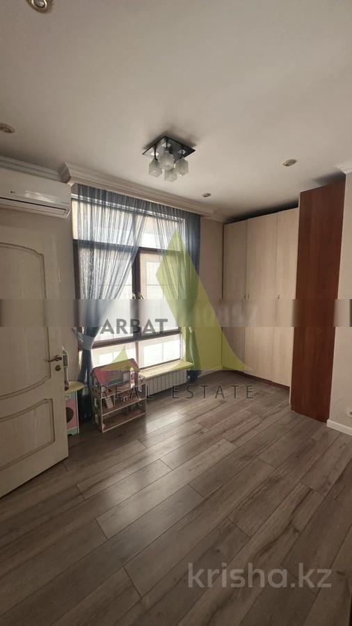 Фото Квартира, 4 комн, 200 м², 1/12 эт.