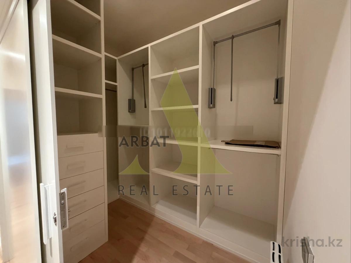 Фото Квартира, 6 комн, 423 м², 3/4 эт., 2009 г.п.