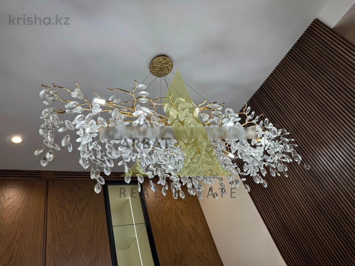 Фото Квартира, 3 комн, 165 м², 1/3 эт., 2019 г.п.