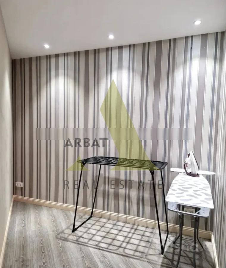Фото Квартира, 4 комн, 210 м², 1/6 эт.