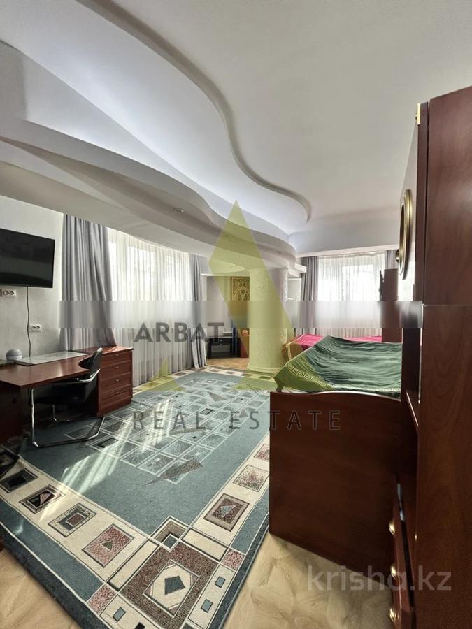 Фото Квартира, 4 комн, 143.2 м², 4/9 эт., 1994 г.п.